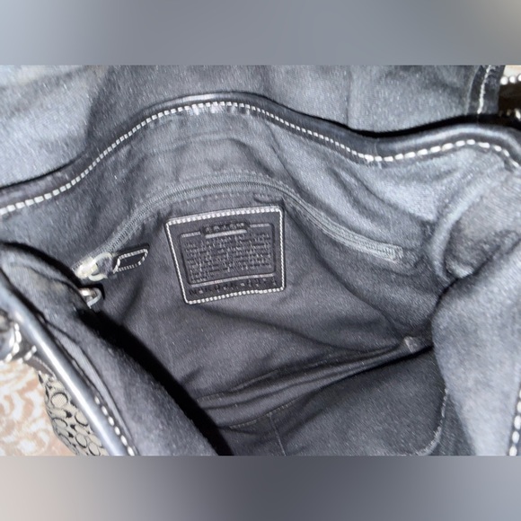 Black coach jacquard soho vintage bag 11”x10” - Picture 5 of 5